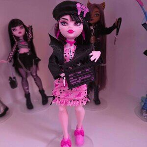 Monster High Fearbook Draculaura Doll